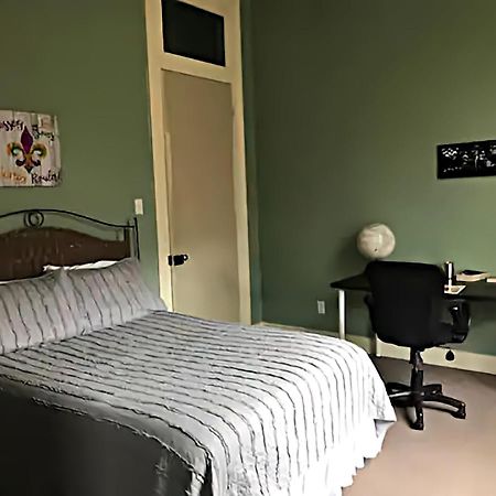 Historic Viavant Cottage - Jazz Fest/Fairgrounds Ню Орлиънс Екстериор снимка